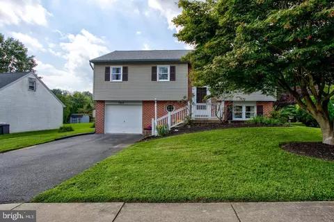 1933 Wilderness Rd, Lancaster, PA 17603
