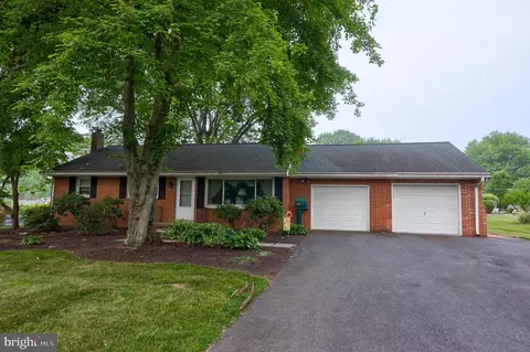 234 Park Ave, Mount Joy, PA 17552