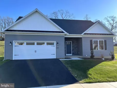 229 Pebble Dr, Elizabethtown, PA 17022