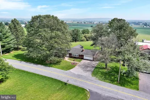 445 Gockley Rd, Stevens, PA 17578