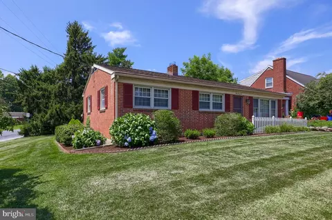 142 S 10th St, Columbia, PA 17512