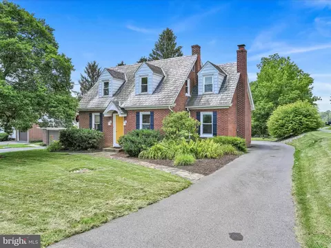 2162 Millersville Rd, Lancaster, PA 17603