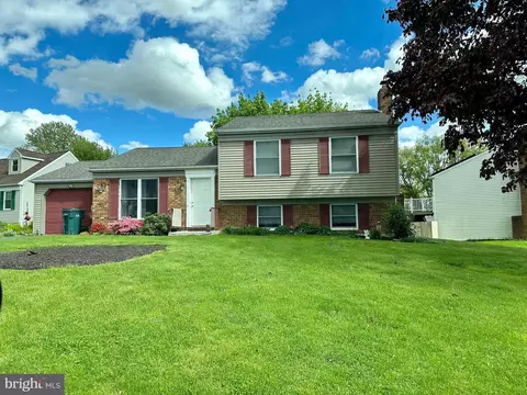 6 Candlewyck Ct, Willow Street, PA 17584