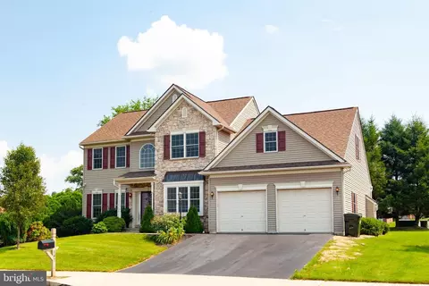 107 Valerie Ave, Ephrata, PA 17522