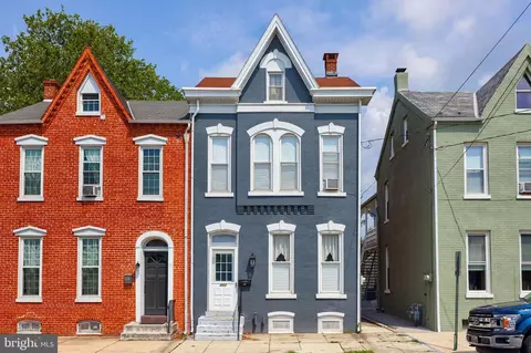 803 Locust St, Columbia, PA 17512