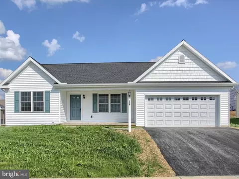118 Creekside Dr, New Providence, PA 17560