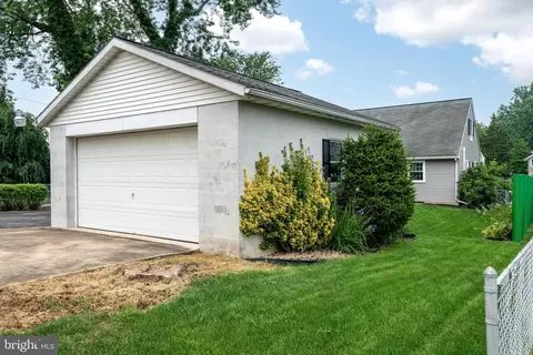 114 Leaman St, Lititz, PA 17543 photo 41