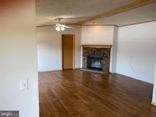 12 Ashton Dr, New Providence, PA 17560