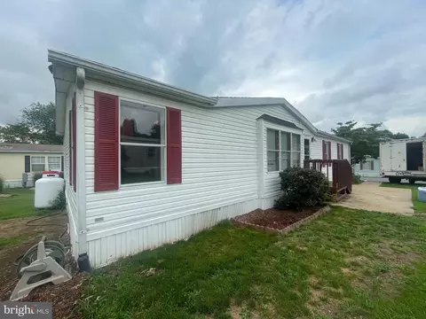 43 Christy Ln, Lititz, PA 17543 photo 3