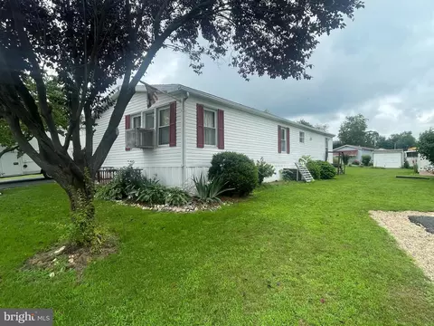 43 Christy Ln, Lititz, PA 17543 photo 4