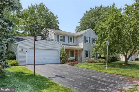 1213 Chestnut St, Narvon, PA 17555