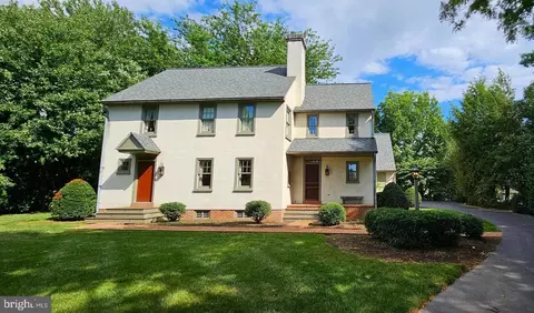2574 Hartwell Ct, Lancaster, PA 17601