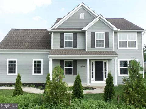 106 Greenbriar Aly, New Providence, PA 17560