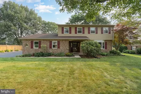 633 Lincoln Rd, Lititz, PA 17543