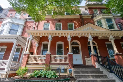 331 W Lemon St, Lancaster, PA 17603