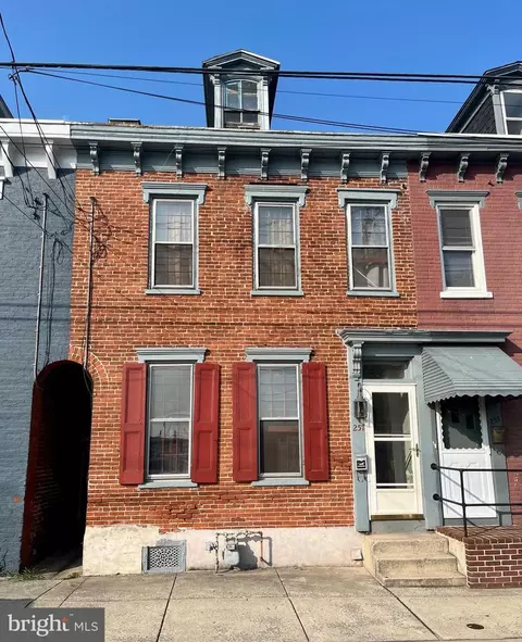 257 N 2nd St, Columbia, PA 17512