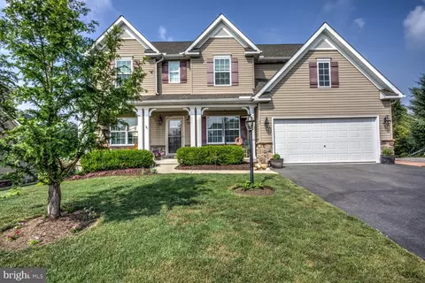 42 Creekview Dr, Paradise, PA 17562