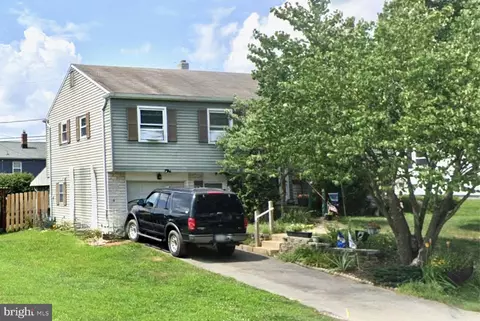 184 Pitney Rd, Lancaster, PA 17601