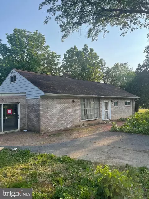 2 Gable Park Rd, Lancaster, PA 17603