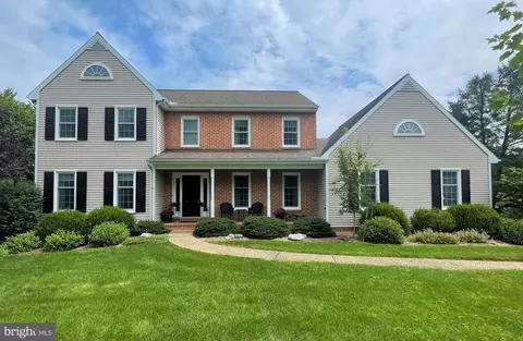 217 Buckfield Dr, Lititz, PA 17543