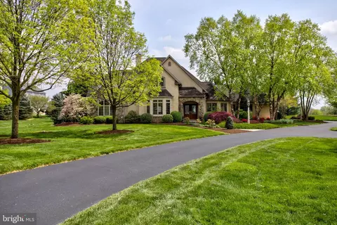 577 W Sunhill Rd, Manheim, PA 17545