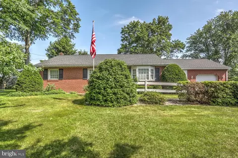 274 Sprecher Rd, Lancaster, PA 17603