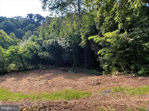 2139 Lyndon Ave, Lancaster, PA 17602
