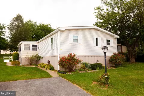 146 Partridge Dr, Ephrata, PA 17522