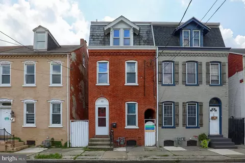 32 Caroline St, Lancaster, PA 17603