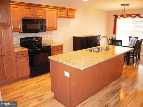 25 Semple Ct, Lititz, PA 17543 photo 6