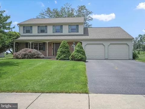 732 Buckingham Blvd, Elizabethtown, PA 17022