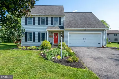 2014 Walfield Dr, Lancaster, PA 17601