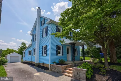 7 W Kendig Rd, Willow Street, PA 17584