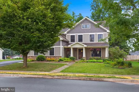 740 Hampden Rd, Elizabethtown, PA 17022
