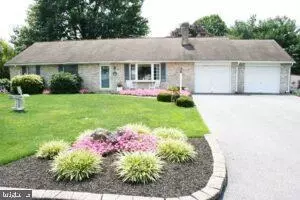 804 Sue Dr, Lititz, PA 17543