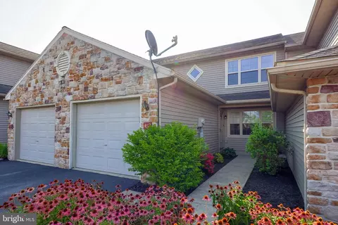 452 Alexandria Ct, Marietta, PA 17547