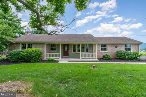 415 Anderson Ferry Rd, Mount Joy, PA 17552