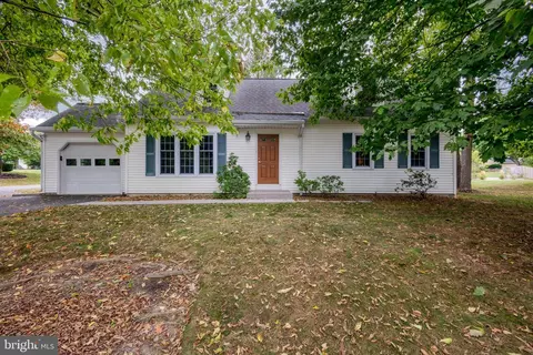 2812 Nolt Rd, Lancaster, PA 17601