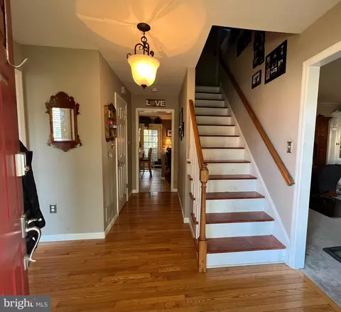 1 Lantern Cir, Lititz, PA 17543 photo 8
