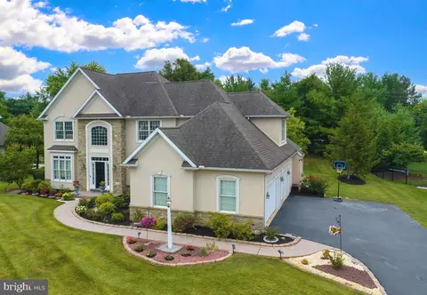 1133 N Bristol Dr, Lititz, PA 17543