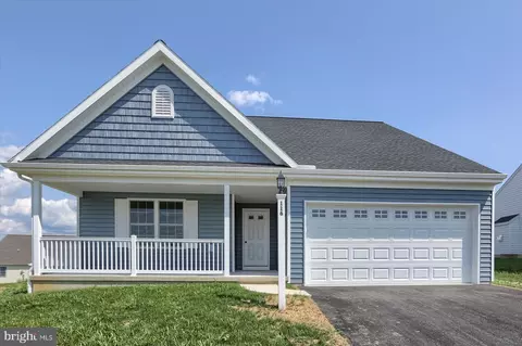 116 Creekside Dr, New Providence, PA 17560