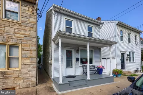 33 S 5th St, Columbia, PA 17512