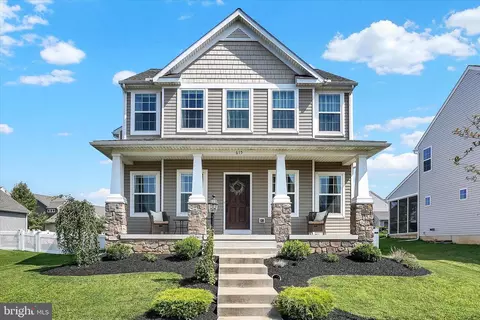 615 Shadetree Blvd, Marietta, PA 17547