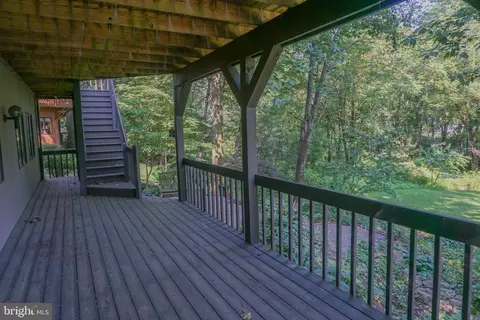 137 E Woods Dr, Lititz, PA 17543 photo 105