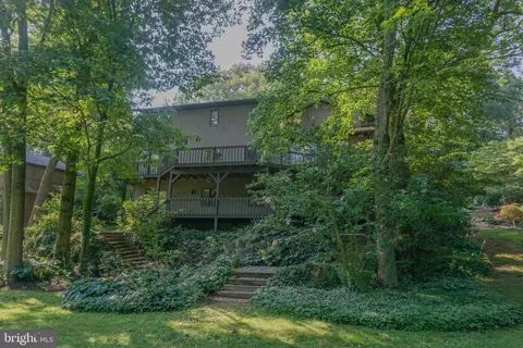 137 E Woods Dr, Lititz, PA 17543 photo 101