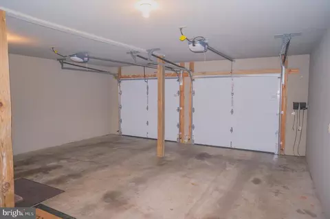 137 E Woods Dr, Lititz, PA 17543 photo 90