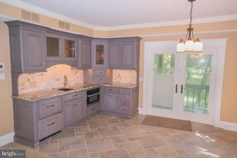 137 E Woods Dr, Lititz, PA 17543 photo 17