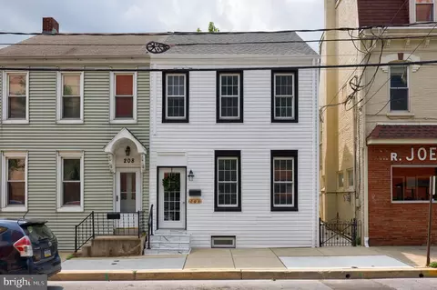 206 S Fourth St, Columbia, PA 17512