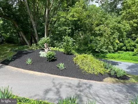 72 Loop Rd E, Pequea, PA 17565 photo 3