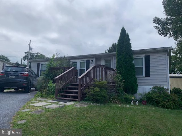 25 Plateau Rd, Lititz, PA 17543 photo 1